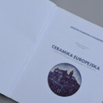 Strona tytułowa książki Ceramika europejska w zbiorach Muzeum Zamkowego w Malborku.