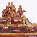 Zwieńczenie wieka szkatuły ze sceną mitologiczną Sąd Parysa